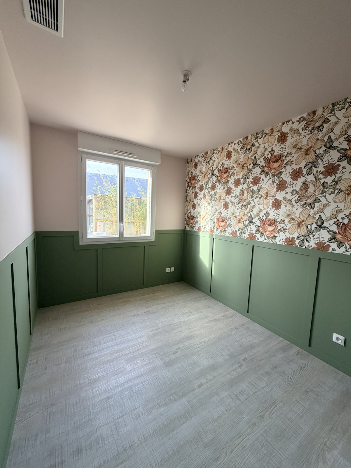 Après — chambre décorée